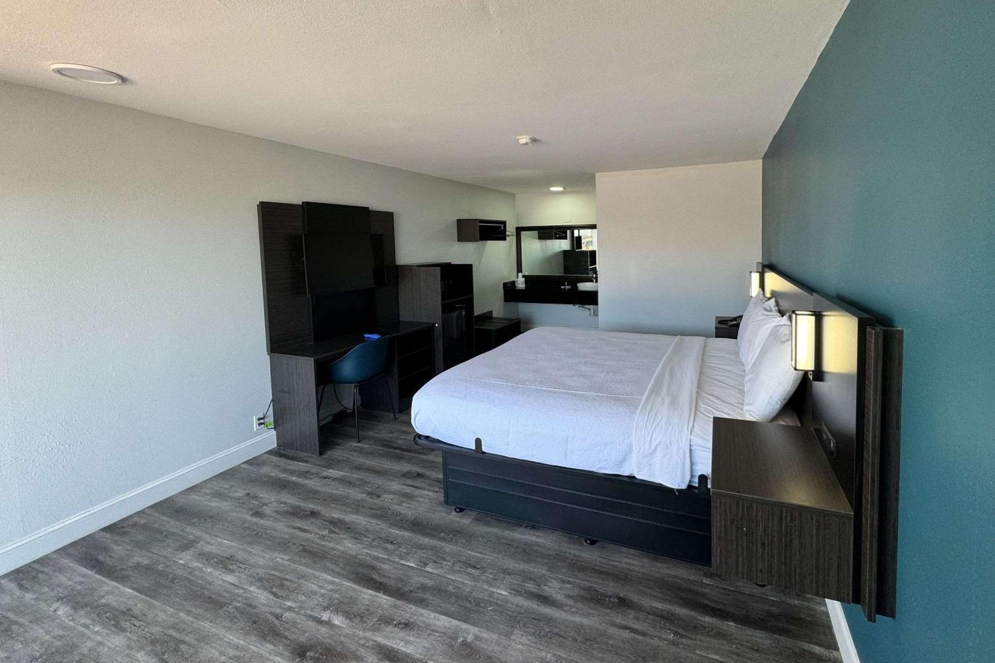 Rodeway Inn غرب ممفيس المظهر الخارجي الصورة