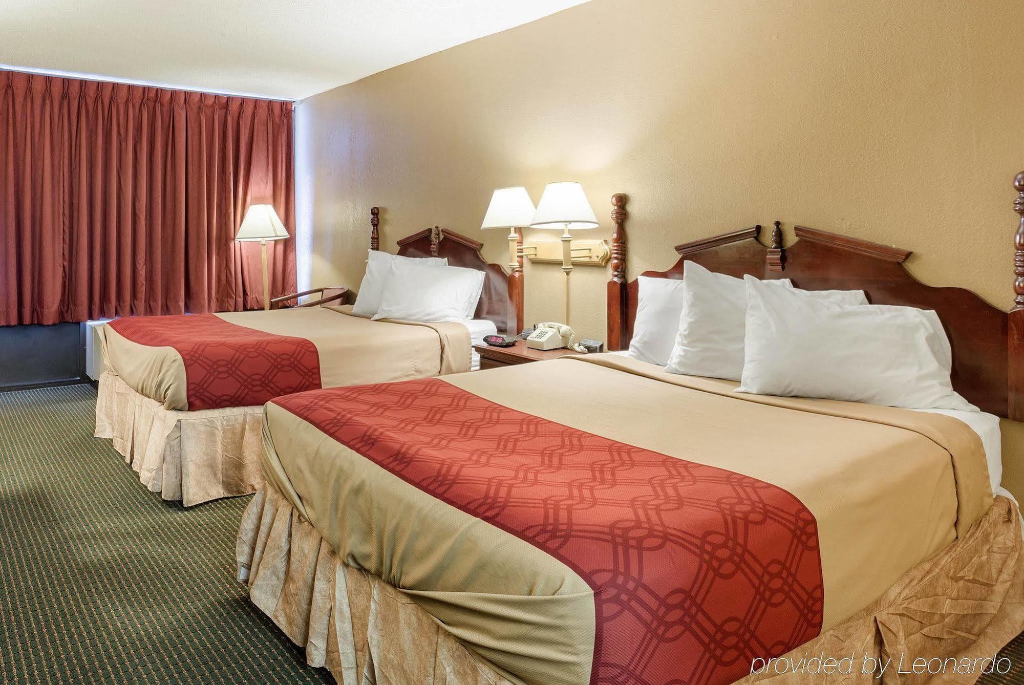 Rodeway Inn غرب ممفيس المظهر الخارجي الصورة